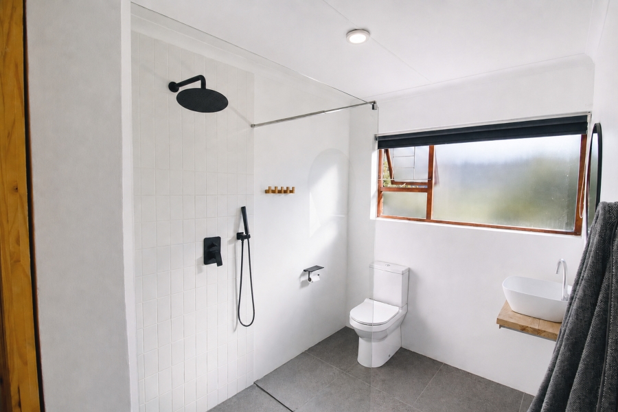 3 Bedroom Property for Sale in Wavecrest Eastern Cape